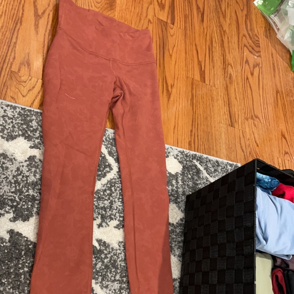 Lululemon cross top leggings